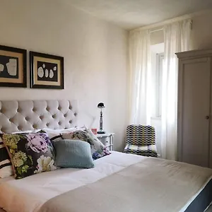 Il Borgo , Capolona Italia