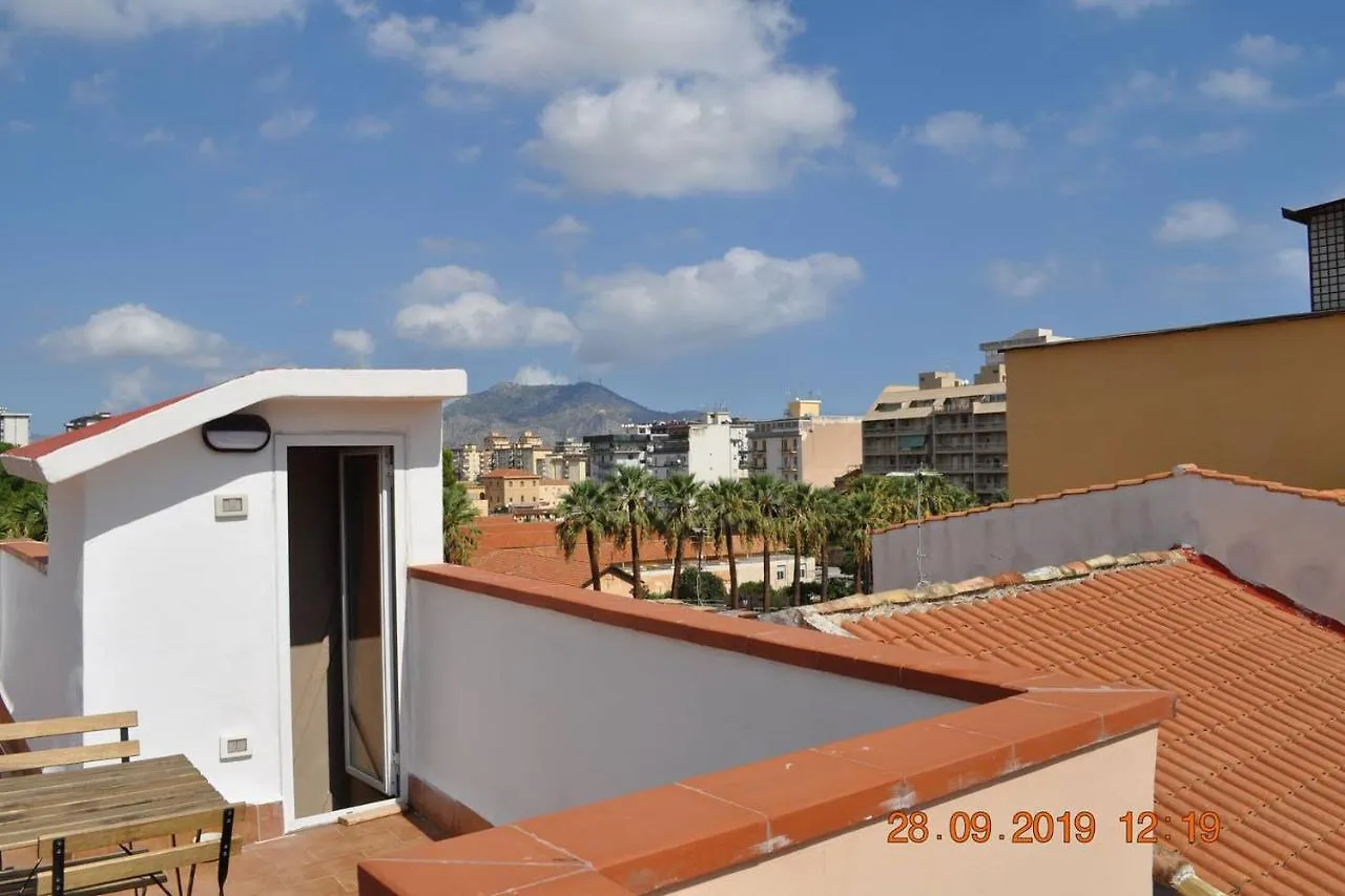 Appartamento Casa Rosina Palermo Italia